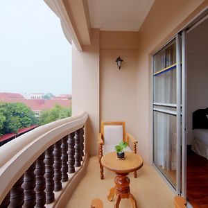 Superior Twin Room City View